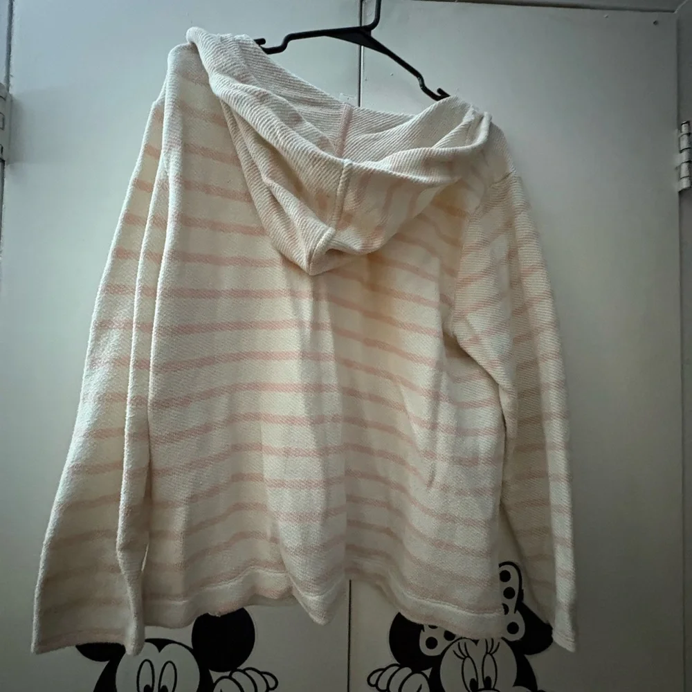 Old Navy Pink and White Striped V-Neck Sweater - Picture 3 of 3